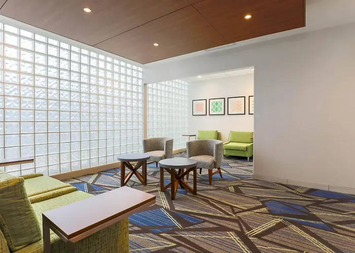 Hotel Express & Worth Downtown By Ihg 3*