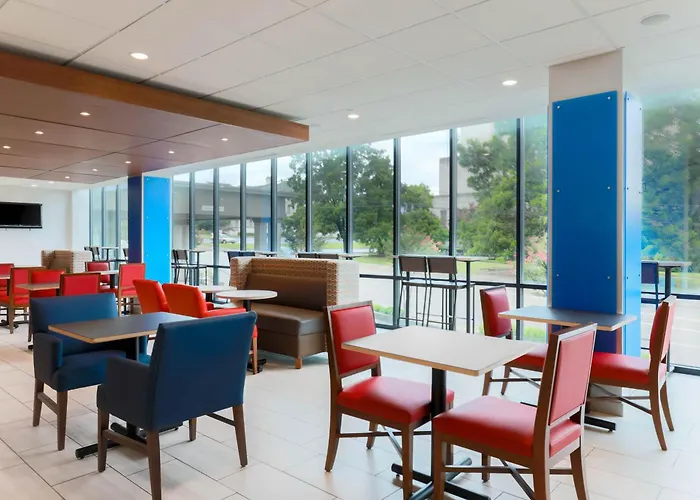 Hotel Express & Worth Downtown By Ihg
