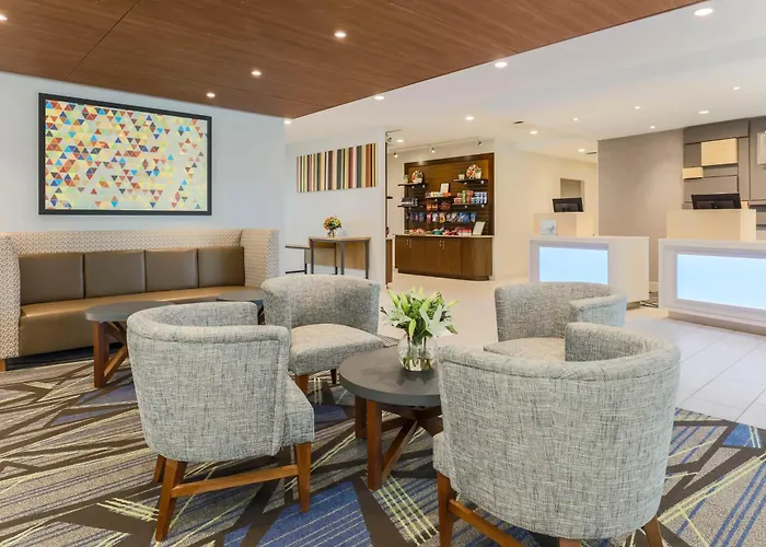 Hotel Express & Worth Downtown By Ihg 3*