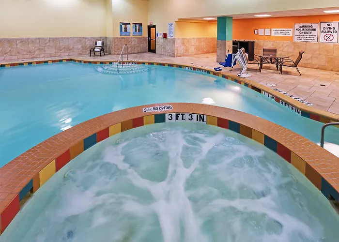 Hotel Express & Worth Downtown By Ihg Fort Worth