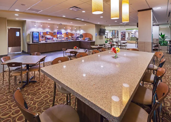 Hotel Express & Worth Downtown By Ihg 3*