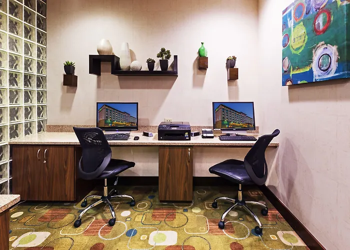 Hotel Express & Worth Downtown By Ihg