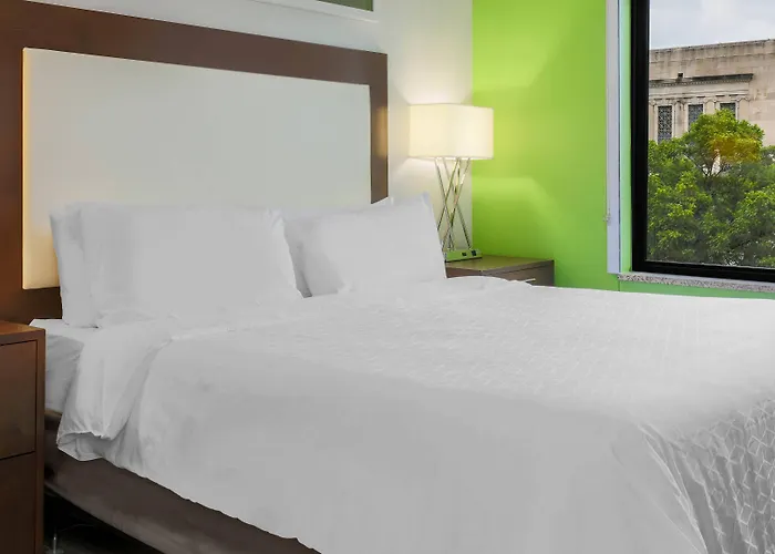 Express & Worth Downtown By Ihg Fort Worth