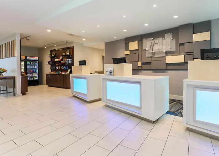 Express & Worth Downtown By Ihg Hotel 3*