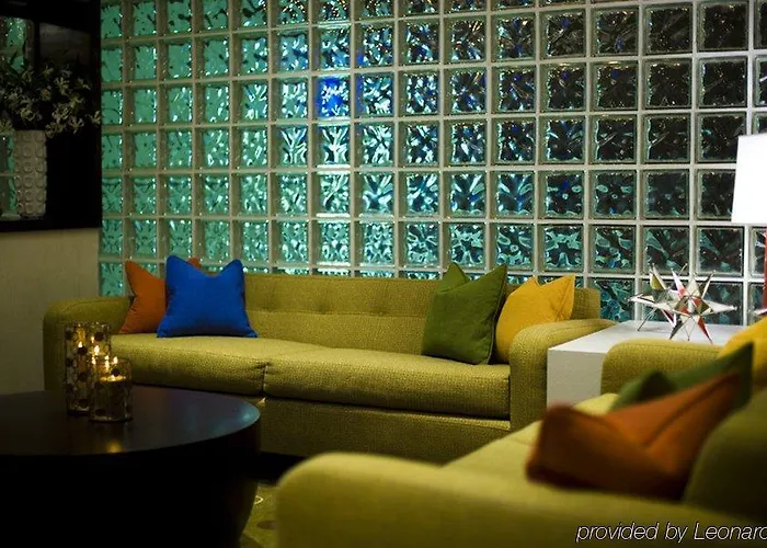 Express & Worth Downtown By Ihg