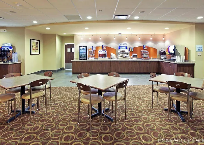 Express & Worth Downtown By Ihg 3*